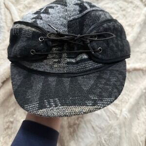 Crown Cap NWT Womens‎ Charcoal Patterned Wool Blend Trapper Hat Size 7 1/2